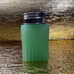Green Glass Salt shaker Embossed/FREE when bundle